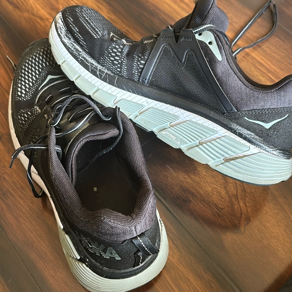 Men’s Hoka Gaviota 2 Sneakers Size 11